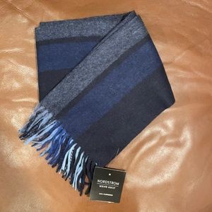 NWT Men’s 100% Cashmere Navy Scarf